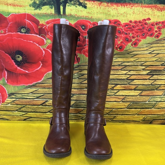 eurosoft by sofft  tall laced boots - Picture 2 of 8